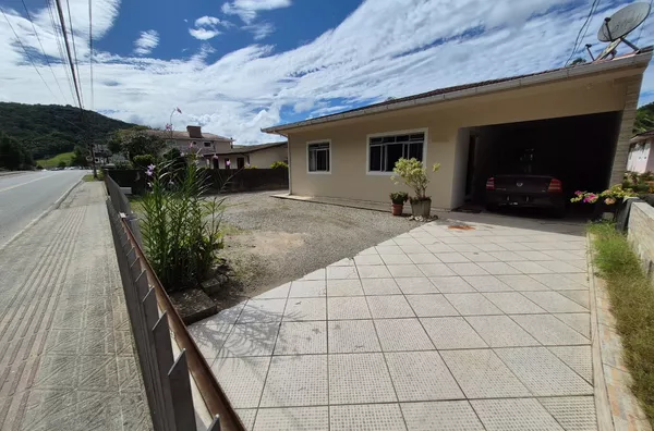 Casa para venda no Centro de São Pedro De Alcântara/SC