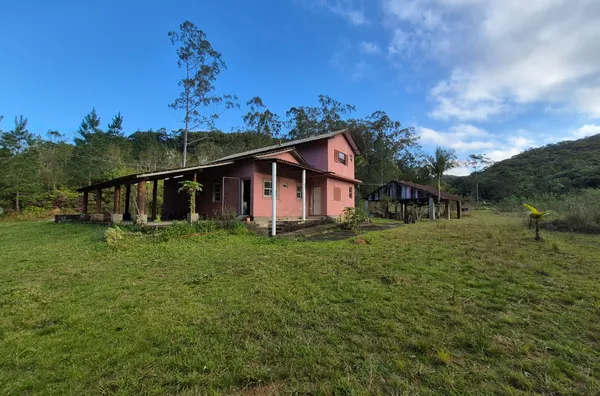SÍTIO COM 12 HECTARES, MUITA ÁGUA E NATUREZA EM SANTA FILOMENA – SÃO PEDRO DE ALCÂNTARA