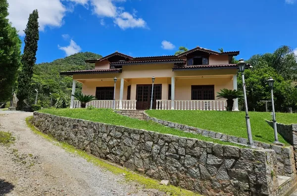 Casa para aluguel,  São Sebastião, São Pedro De Alcântara