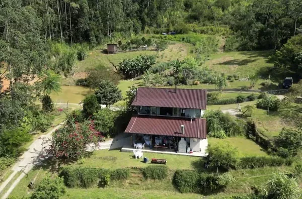 Sítio em São Pedro De Alcântara