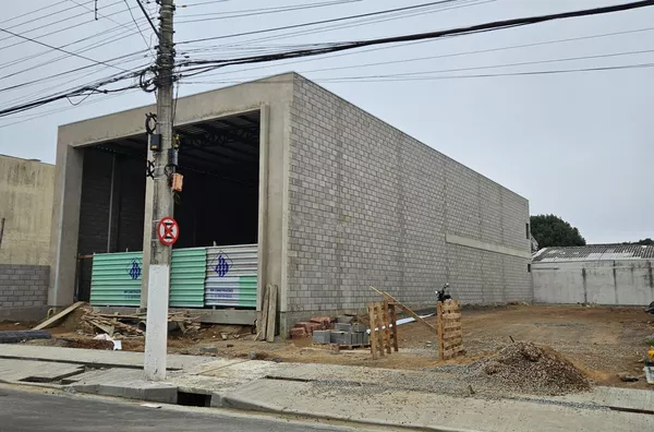 Loja comercial Disponível, ao lado do OPEN MALL