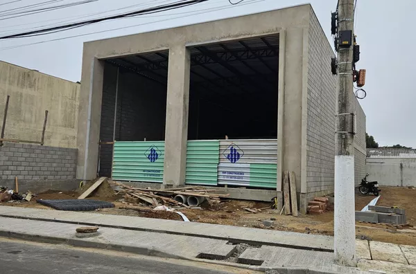 Loja comercial Disponível, ao lado do OPEN MALL