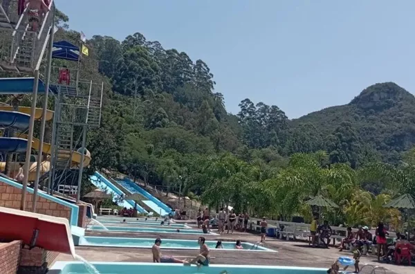 Centro de Lazer e Parque Aquático,  - Selecione - Bairro, Gravatai
