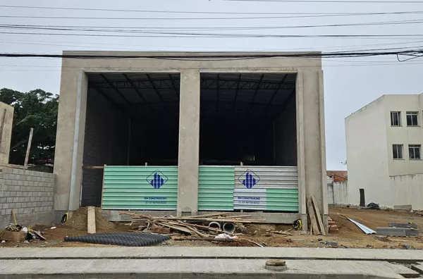 Loja comercial Disponível, ao lado do OPEN MALL