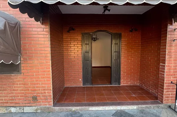 Casa para aluguel, 2 quarto(s),  Trindade, São Gonçalo