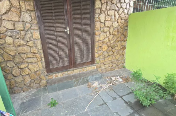 Casa para aluguel, 2 quarto(s),  Trindade, São Gonçalo
