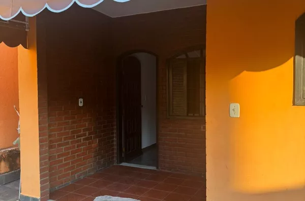 Casa para aluguel, 2 quarto(s),  Trindade, São Gonçalo
