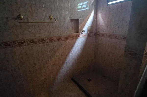 Casa para aluguel, 2 quarto(s),  Trindade, São Gonçalo