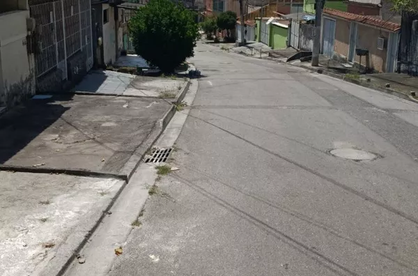 Casa para aluguel, 1 quarto(s),  Trindade, São Gonçalo