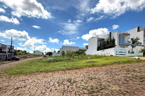 Terreno de esquina para venda no bairro Fraron,  em Pato Branco-PR