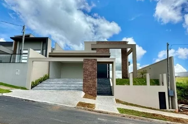Casa Nova e Plana para venda, localizada no Bairro São Luiz em Pato Branco-PR