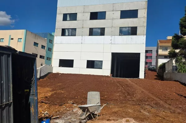 Barracão para aluguel na Avenida Tupi em Pato Branco