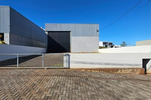 Barracão para aluguel no bairro Fraron em Pato Branco