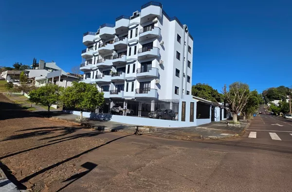 Apartamento para venda no Centro de Pato Branco com 1 Suíte e 2 quartos 