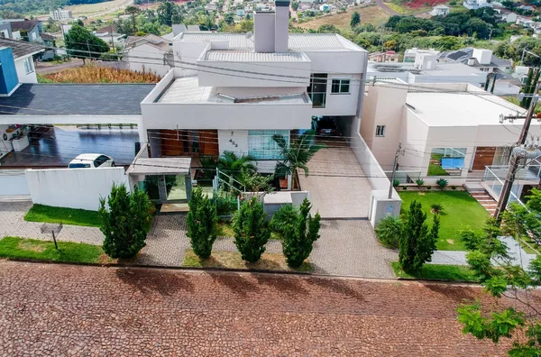 CASA DE ALTO PADRÃO