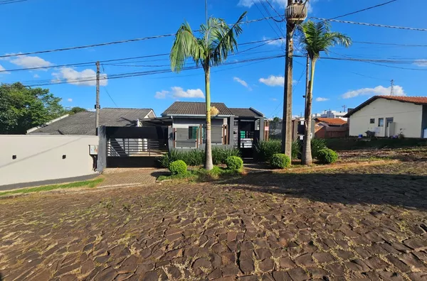 Casa para venda, no bairro Parque do som em Pato Branco