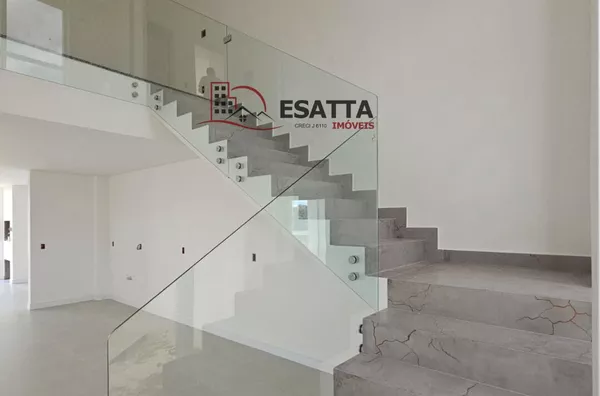 Sobrado para venda no Bairro Pinheirinho em Pato Branco