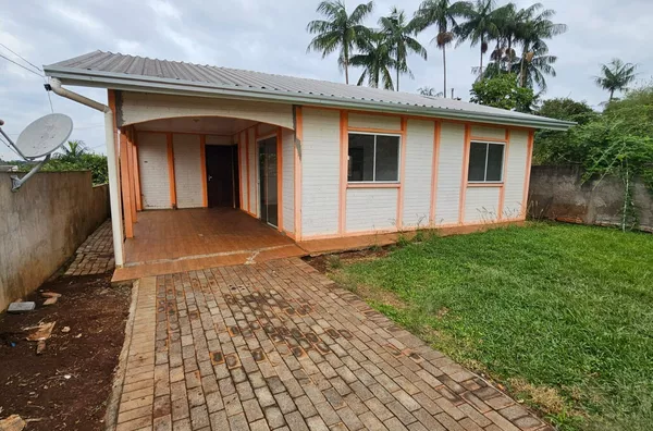Casa para aluguel, no bairro Aeroporto em Pato Branco - Foto 4