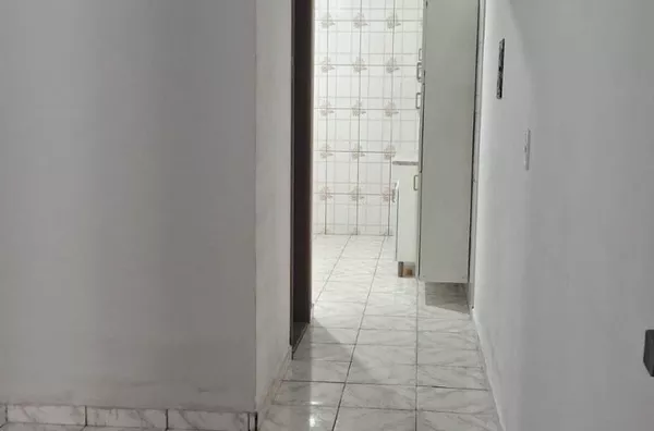 Casa para aluguel, 2 quarto(s),  Pq Aeroporto, Taubate