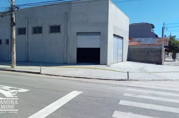 GALPÃO COMERCIAl,   ESQUINA. 180 METROS CONSTRUÇÃOParque Sao Luiz, Taubate