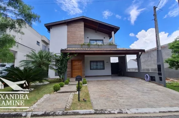 CASA ALTO PADRAO COND. CHAMBOARD permuta por apto de menor valor com área de lazer. Aluga mobiliada ou sem mobilia. 