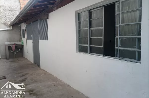 Casa de fundos Pq Aeroporto, Taubate