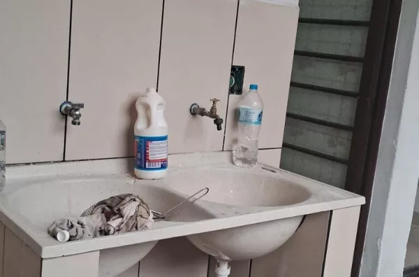 Casa para aluguel, 2 quarto(s),  Pq Aeroporto, Taubate