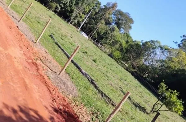 AREA DE  12 ALQUEIRES E MEIO EM CUNHA 