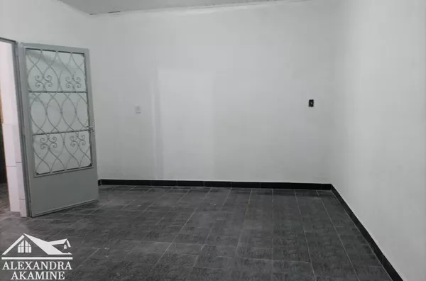 Casa de fundos Pq Aeroporto, Taubate