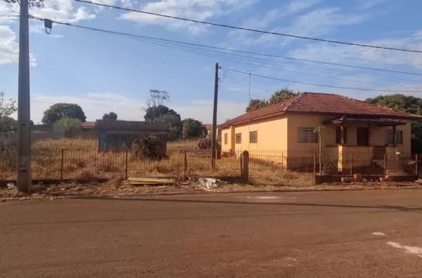 Congonhas - casa - 03 quartos - Centro