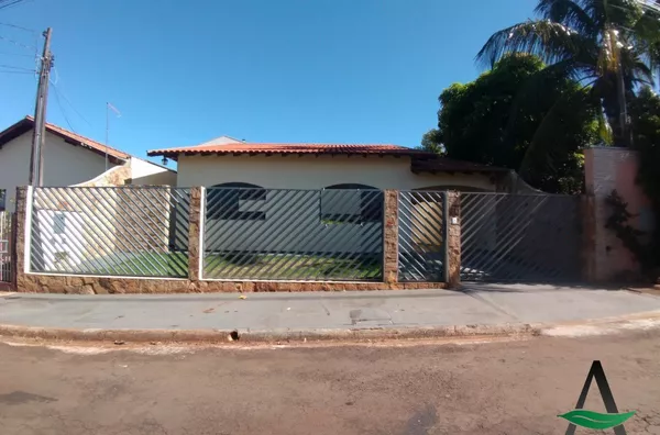 Cornélio Procópio - Casa - 03 Quartos - Jardim São Silvestre