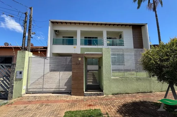  Londrina - Casa - 04 suítes - Santa Mônica