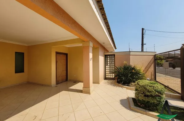 Cornélio Procópio - Casa - 4 Quartos - Jd Bandeirantes