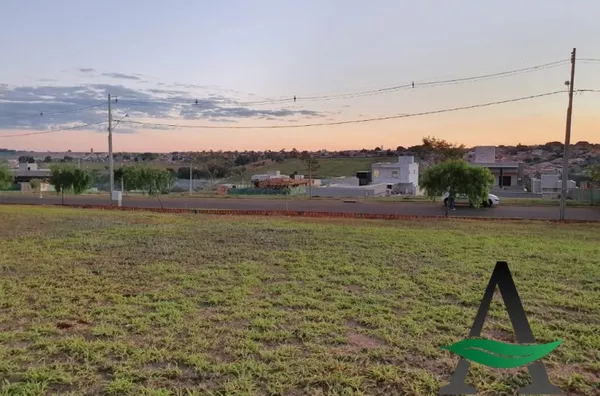Terreno - Condomínio Aranguá - Londrina
