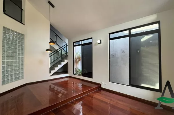 Londrina - Casa - 3 quartos - Bancários 