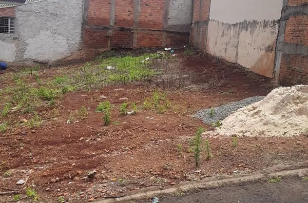 Cornélio Procópio - Terreno - Conj. Ouro Verde