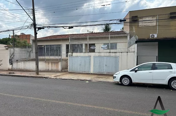 Londrina - Casa Sobrado - 6 salas - Jardim Bancários