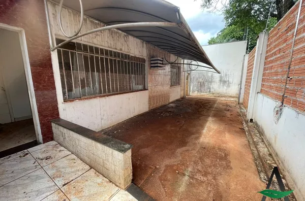 Londrina - Casa 03 quartos - Jd. Shangri-la A