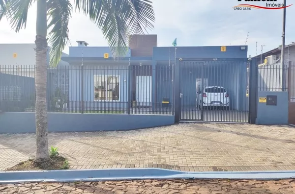 Casa 3 dormitórios sendo uma suíte