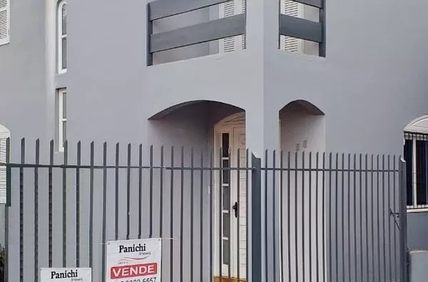 CASA ALVENARIA NO CENTRO