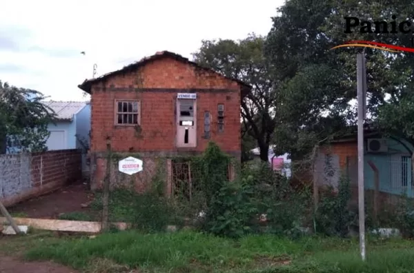TERRENO COM CASA EM CONSTRUÇÃO