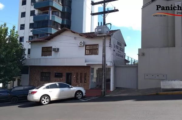 CASA COM 3 DORMITÓRIOS RESIDENCIAL OU COMERCIAL