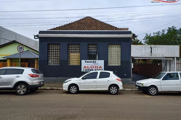 SALA COMERCIAL COM RESIDÊNCIA NO CENTRO