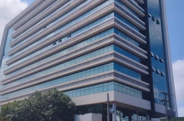 SALA COMERCIAL NO ED MOINHOS DE VENTO