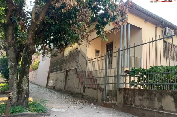 CASA NO CENTRO PRÓX. AO SCHIRMANN