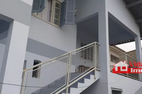 CASA NO BAIRRO VELHA 