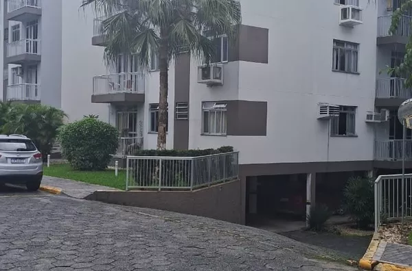 Apartamento p/ aluguel, 3 quartos, Garcia, Blumenau