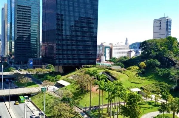 Avenida Almirante Barroso, Centro