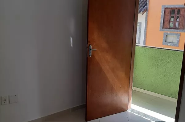 Rua São Mariano Scott, Vila Valqueire.