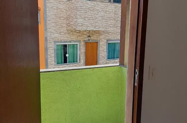 Rua São Mariano Scott, Vila Valqueire.